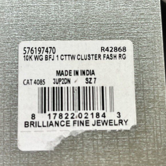 1 carat 10kt white gold engagement ring size 8 - Picture 6 of 12